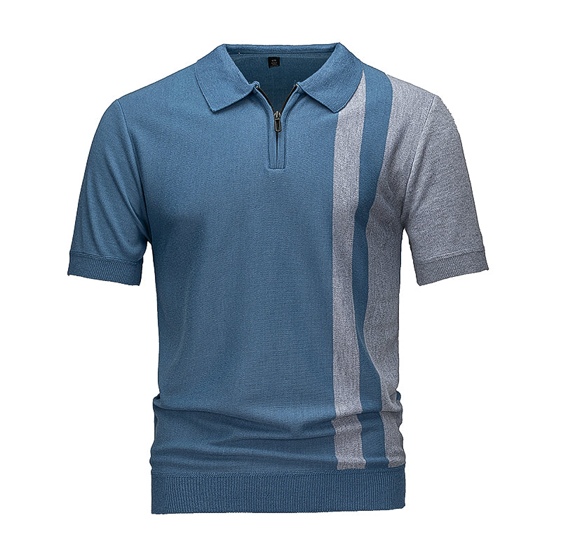 Camisa polo masculina de malha com meio zíper e blocos de cores, estampa listrada vertical em azul marinho e branco, manga curta.