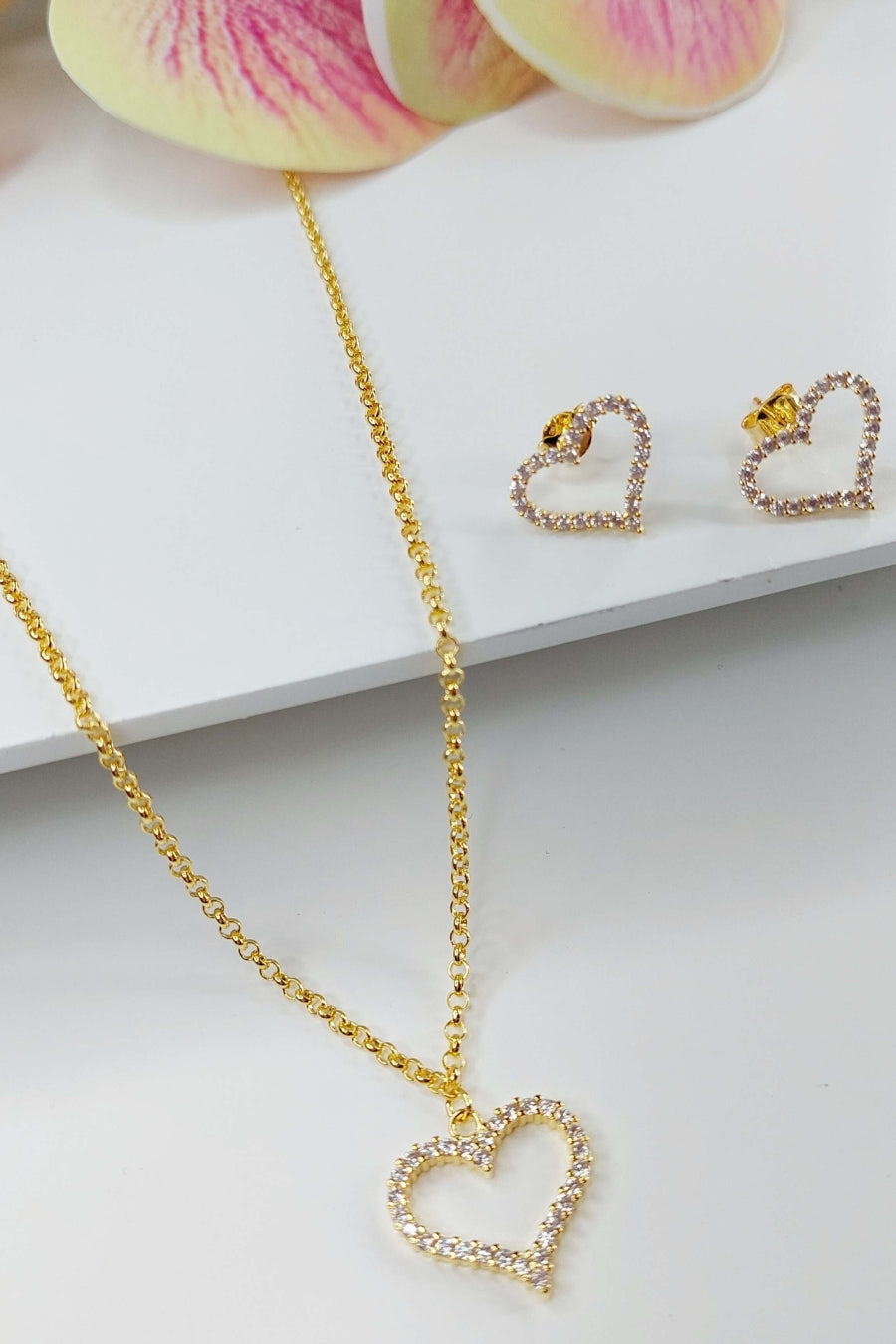Conjunto de Coração com Zircônia e Corrente em Elos