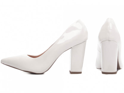 Sapato Scarpin Salto Quadrado Verniz Off White