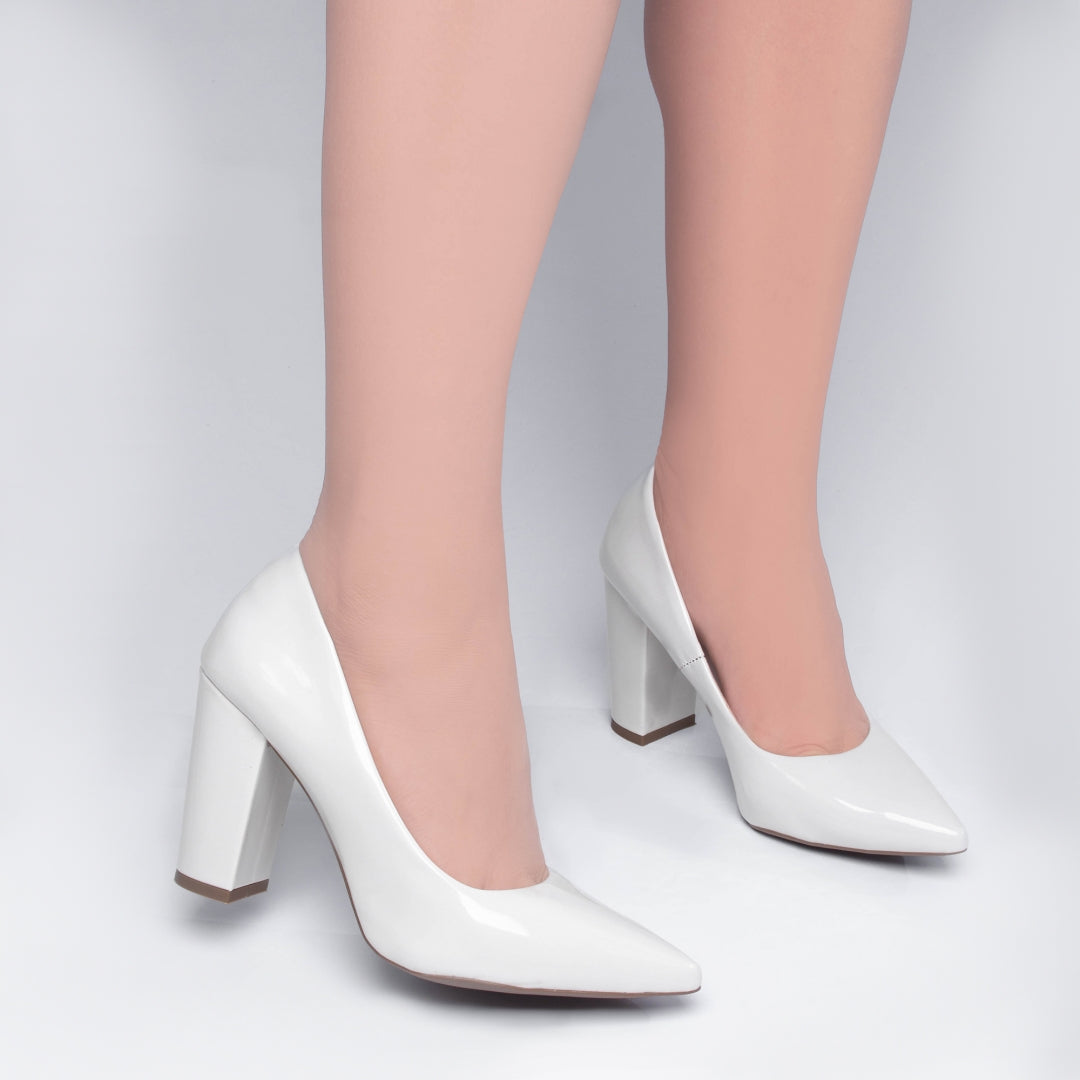 Sapato Scarpin Salto Quadrado Verniz Off White