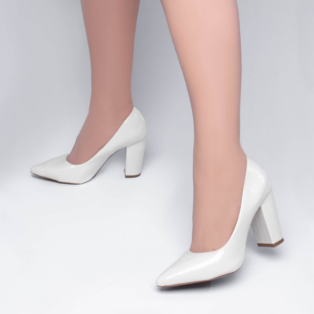 Sapato Scarpin Salto Quadrado Verniz Off White