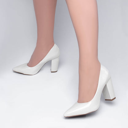 Sapato Scarpin Salto Quadrado Verniz Off White