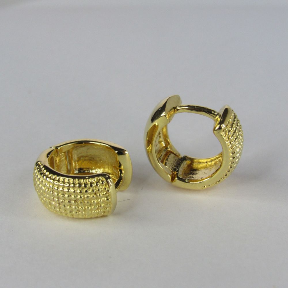 Brinco de Argolinha Grossa Trabalhada Banhado em Ouro 18k