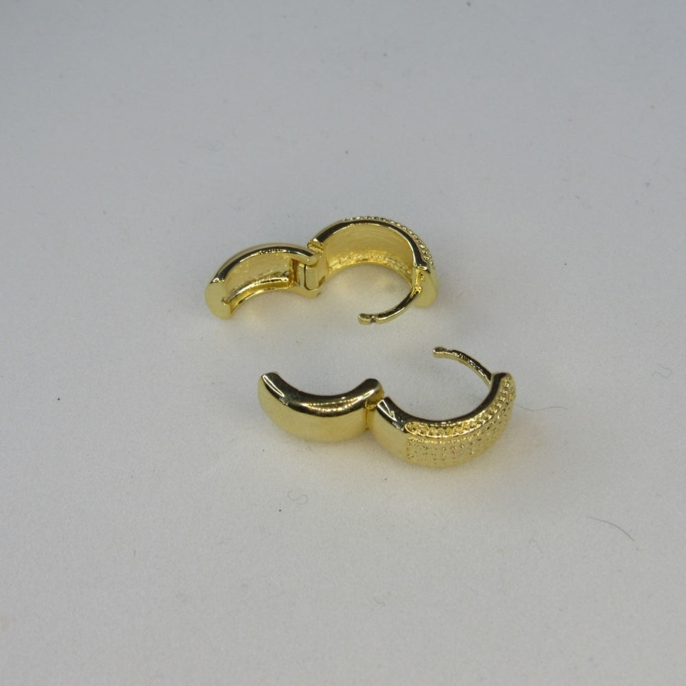 Brinco de Argolinha Grossa Trabalhada Banhado em Ouro 18k
