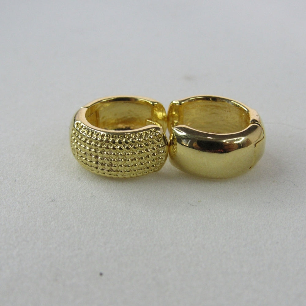 Brinco de Argolinha Grossa Trabalhada Banhado em Ouro 18k