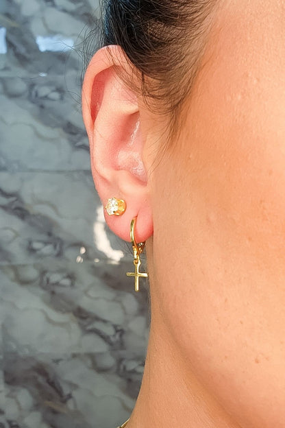 Brinco Argolinha com Cruz Banhado em Ouro 18k
