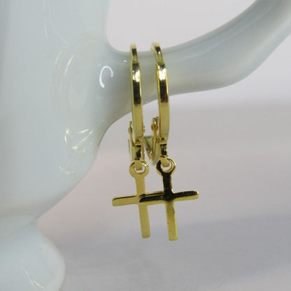 Brinco Argolinha com Cruz Banhado em Ouro 18k