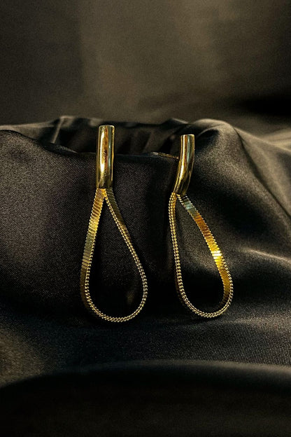 Brinco Gota Com Corrente Banhado em Ouro 18k
