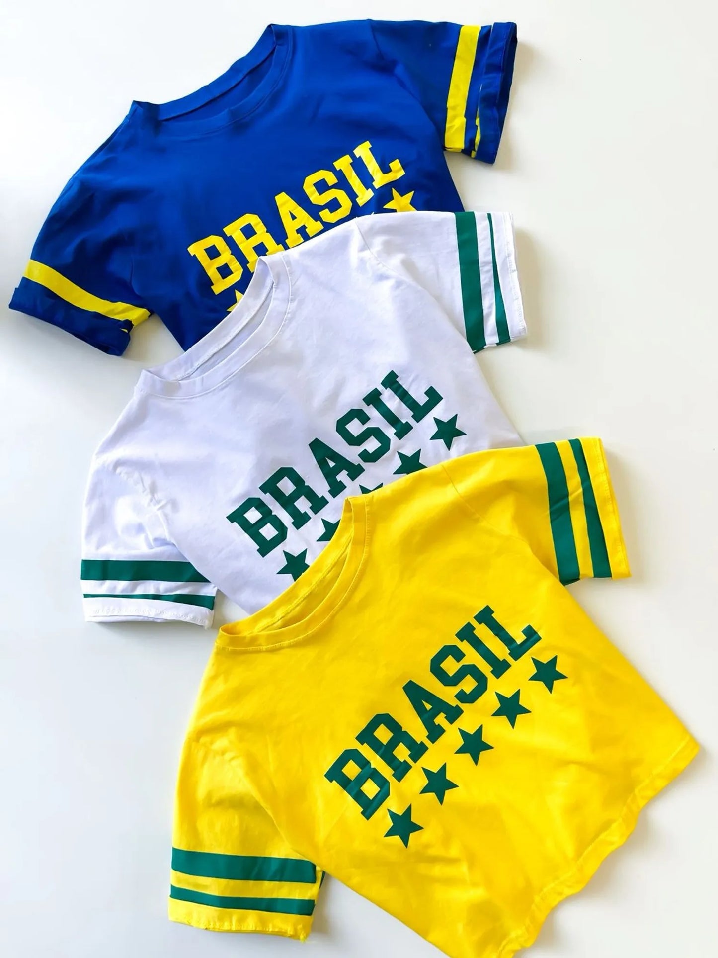 T-Shirt Cropped Estampada Brasil com Listras Ref. 1899