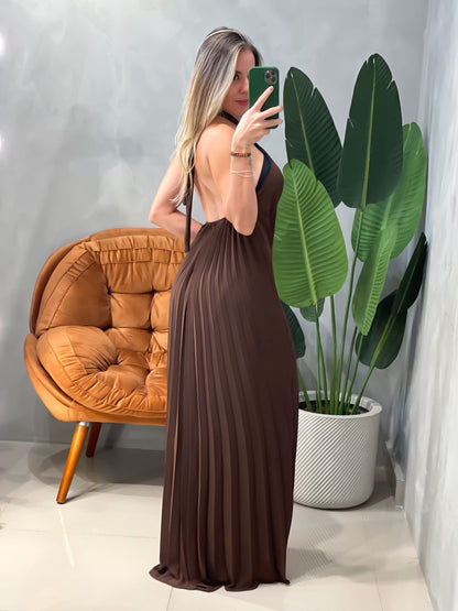 Vestido Longo em Crepe Frente Única Plissado com Fivela Alice Ref. 1946